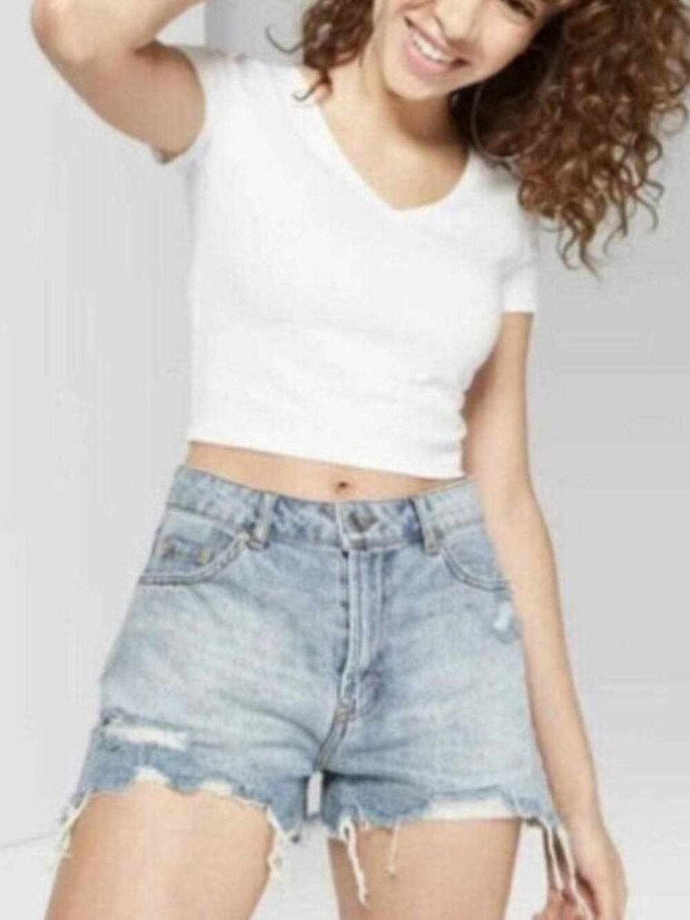 Wild Fable ✨ Cropped V-Neck Short Sleeve T-Shirt White Medium NWT